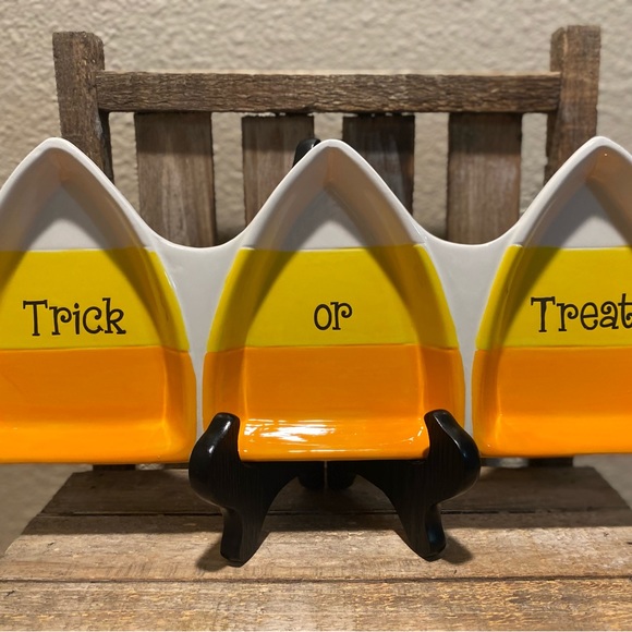 Candy Corn Platter, Trick Or Treat Halloween 3 Section Platter, Candy Corn Decor - Picture 3 of 13